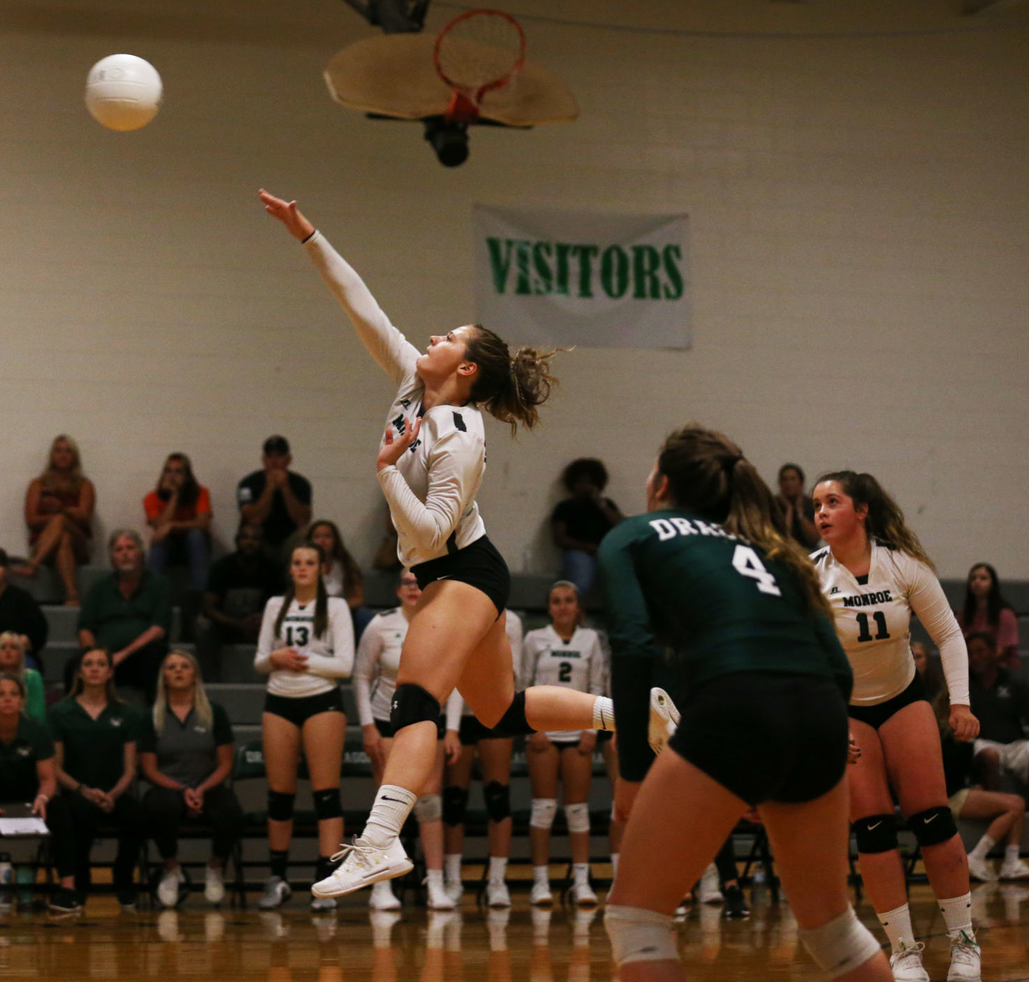 20190904_cdp_news_PrepVolley402.JPG